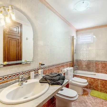 Apartman A 150 M De La Playa Con Vistas Al Mar Y Balcon