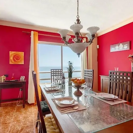 Apartment A 150 M De La Playa Con Vistas Al Mar Y Balcon *