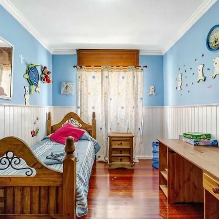 A 150 M De La Playa Con Vistas Al Mar Y Balcon *