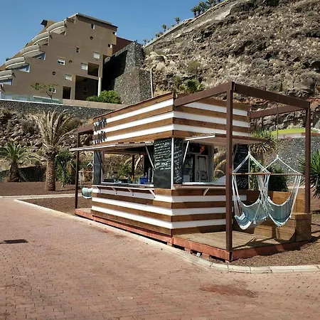 A 150 M De La Playa Con Vistas Al Mar Y Balcon Radazul