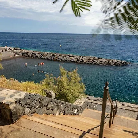 A 150 M De La Playa Con Vistas Al Mar Y Balcon *